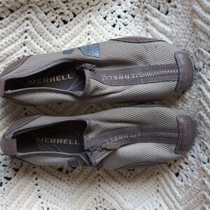 Merrell Women's Tan and Blue Mules